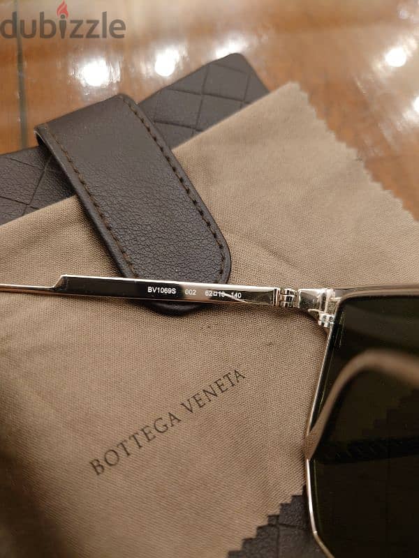 Bottega Veneta BV1069S 002 sunglasses 3