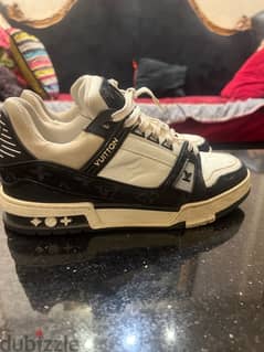 LV Trainer Sneake 0