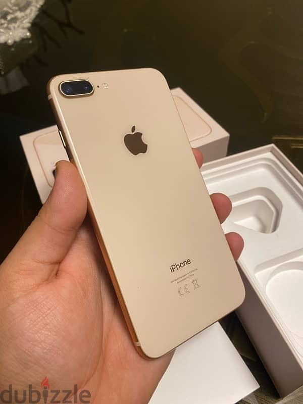 للبيع iPhone 8 plus 5