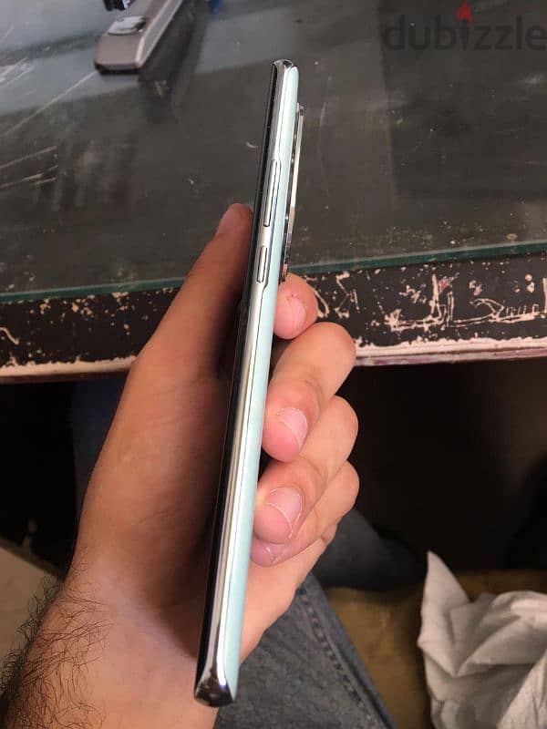 oppo reno11 5g 256g+ 12ram+ 12 كسر زيرو معاه كل حاجتو 3