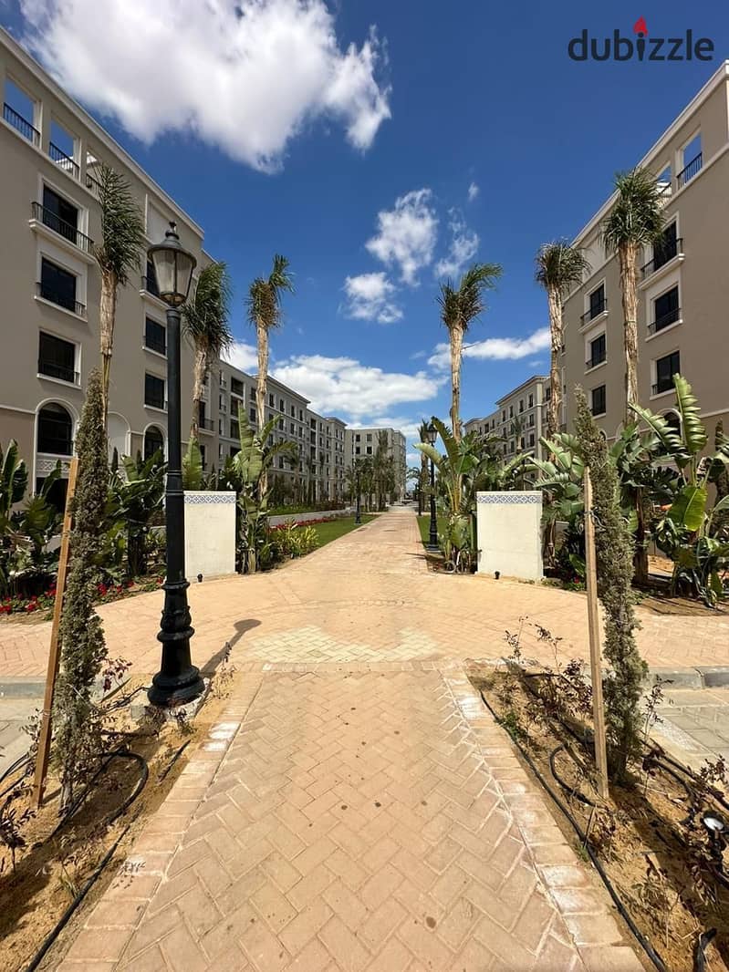 **Townhouse 220 sqm in the heart of Sheikh Zayed, just minutes away from Hyper One, located in one of the finest and most vibrant areas, close to all 10