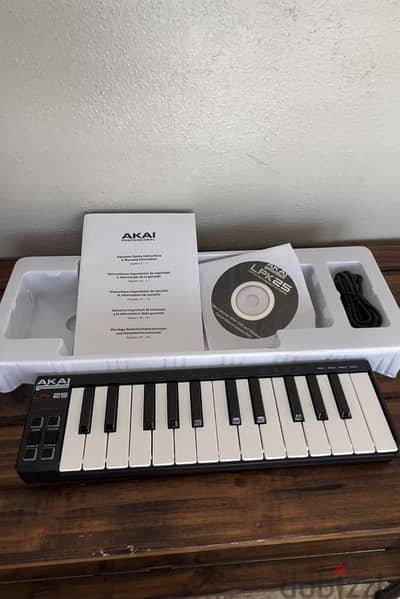 اورج   Akai Professional LPK25 Wireless MIDI