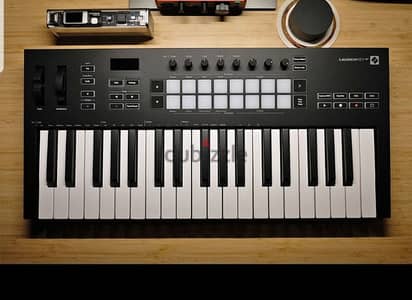 Novation launchkey 37 - MK3 , midi keyboard / controller