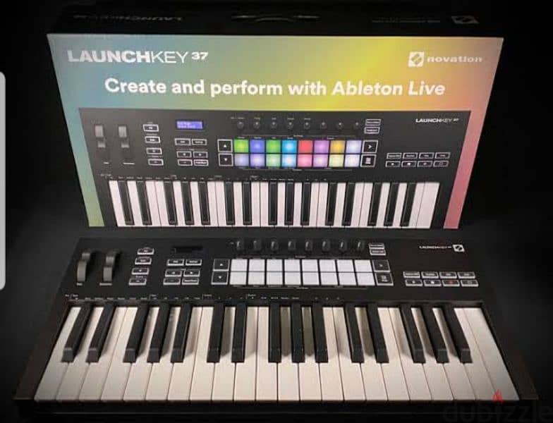 Novation launchkey 37 - MK3 , midi keyboard / controller 3