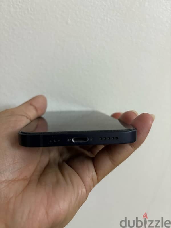 Iphone 12 Black 7