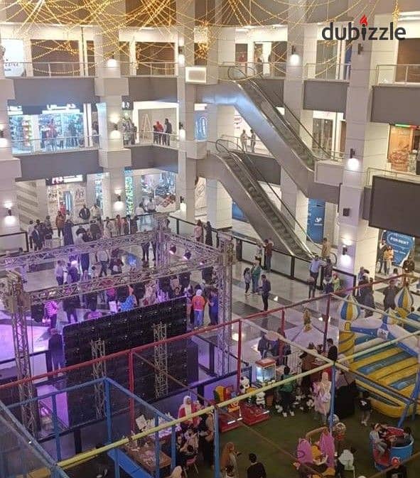 محل تجارى فى مول Value mall 1 الشروق امام سنترال الشروق 2 و بين جنه مصر ودار مصر 4