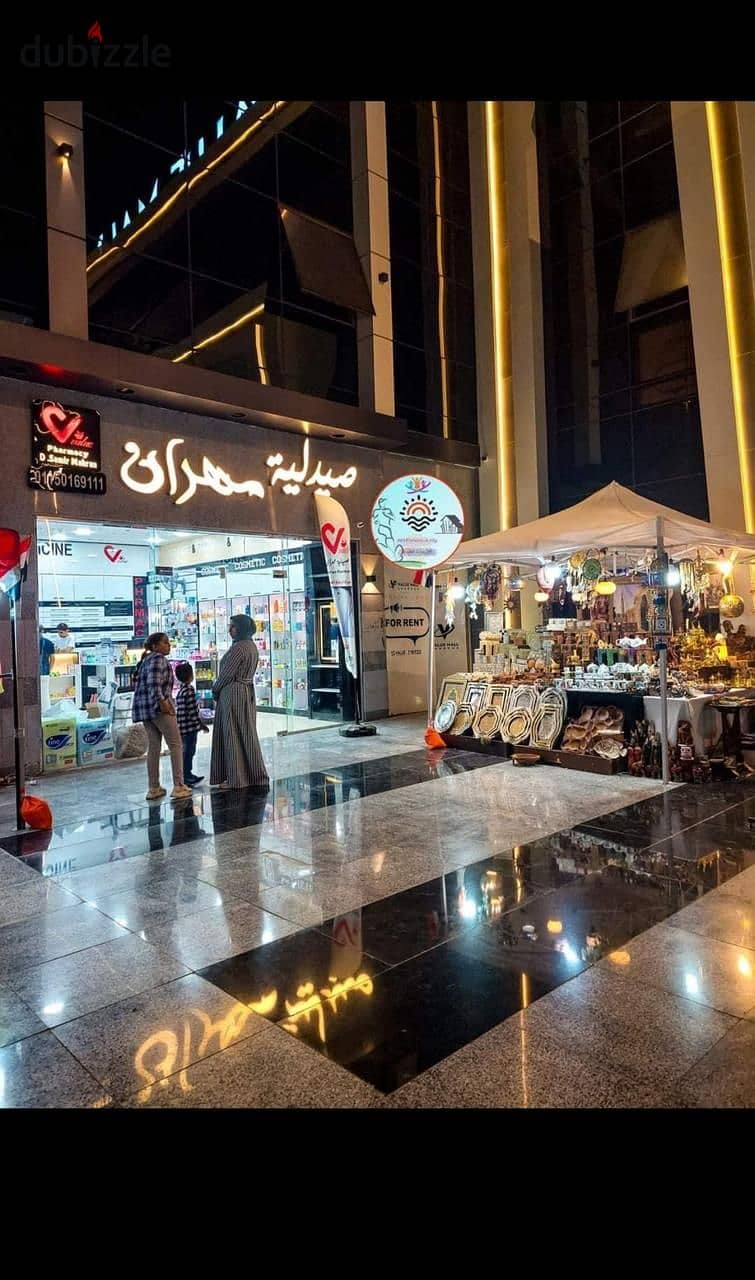 محل تجارى فى مول Value mall 1 الشروق امام سنترال الشروق 2 و بين جنه مصر ودار مصر 5