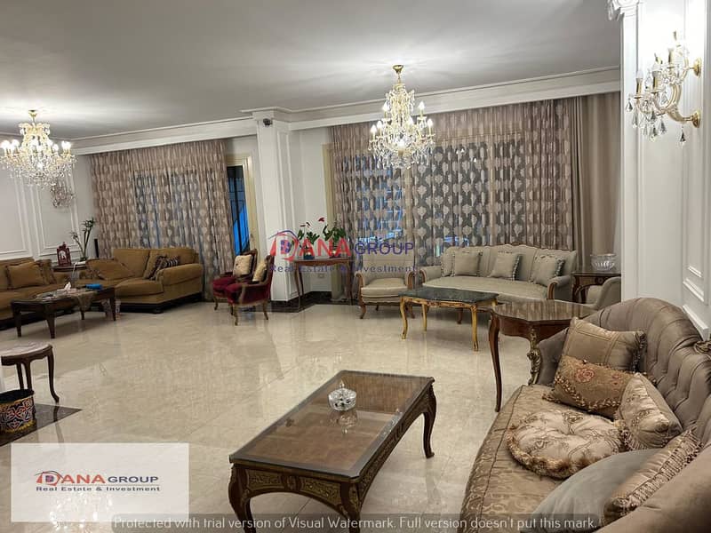 Duplex Beverly hills second stage  500 m  The internal division is currently 3 bedrooms, including a master room 90 meters, 3 bathrooms, reception, tr 2