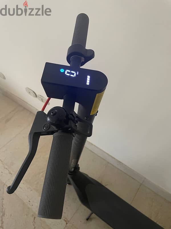 سكوتر كهربائى شاومى Xiaomi Scooter 4 4