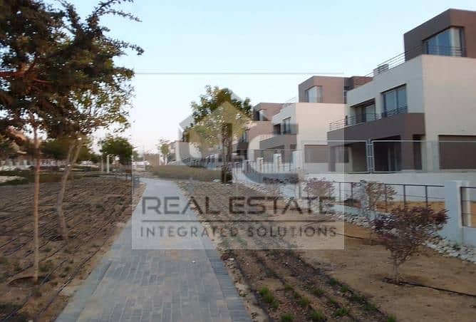 villa 256 m for sale prime location  in palm hills  new cairo compound ready to move 5