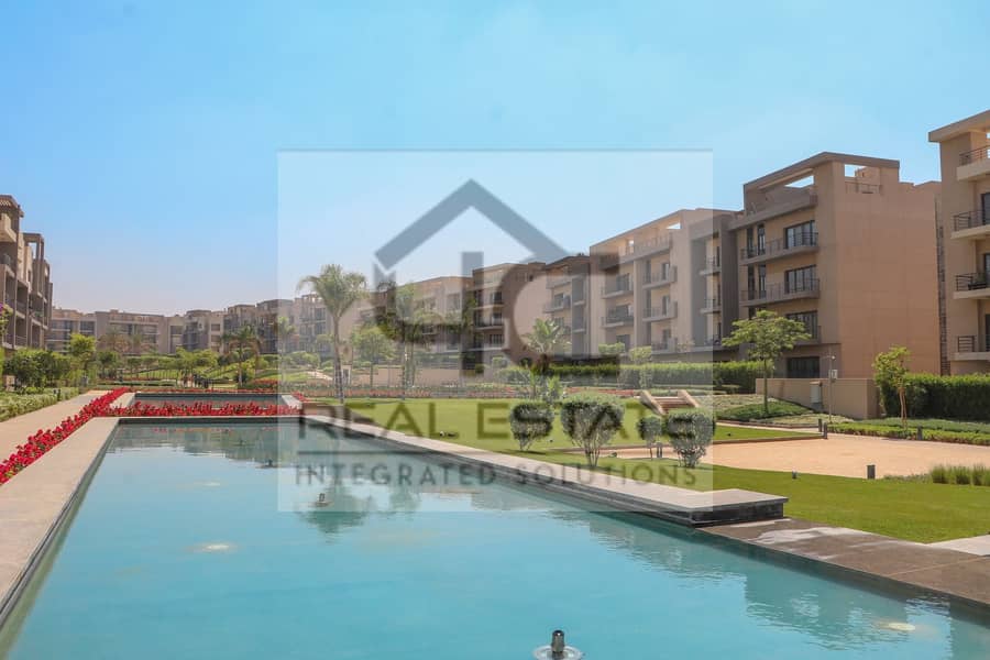 Apartment with a view of finished villas with air conditioners in Al Marasem, Fifth Settlement 2