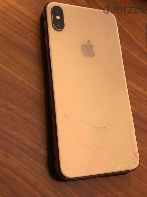 Apple iPhone XS Max 1