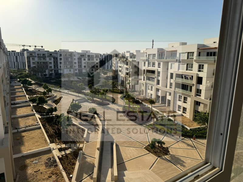 For sale duplex 216 m with down payment and installments with view landscape prime location in Hyde Park Compound 2