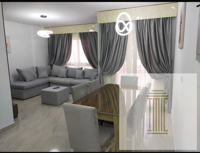 For sale studio in Madinaty B12 including luggage and appliances 3