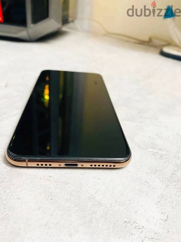 ‏iPhone XS Max 2