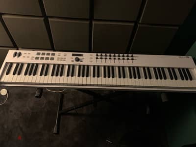 Arturia Keylab 61 (Digital Piano / Keyboard)