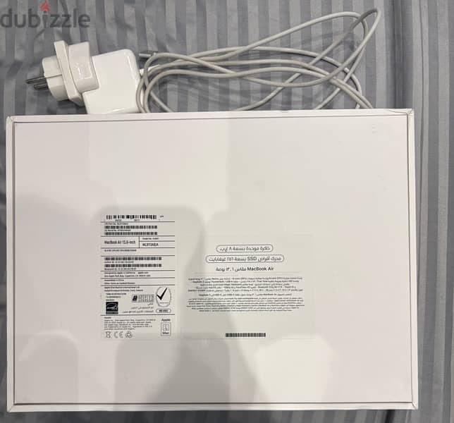 Macbook Air M2 2022 Silver 3