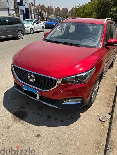 MG ZS 2023, Red, Comfort, only 15,000km