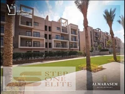 Apartment with private garden (immediate delivery) for sale in the most important compound in Fifth Settlement