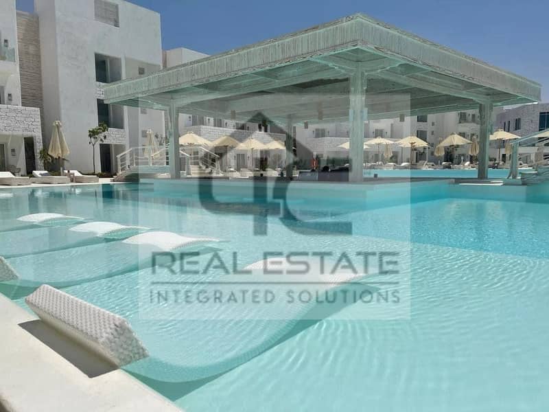 Townhouse 165m with garden first row lagoon on the largest landscape area in the best location on the coast 7