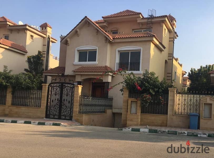 فيلا فاخره 461م للبيع في بالم هيلز التجمع  بالجولدن سكوير palm hills 1