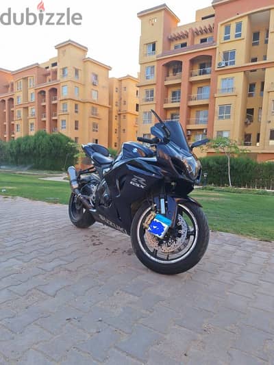 Suzuki gsxr 1000 سوزوكي جكسر 1000