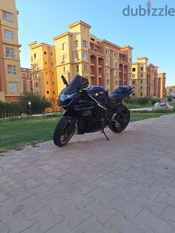 Suzuki gsxr 1000 سوزوكي جكسر 1000 8