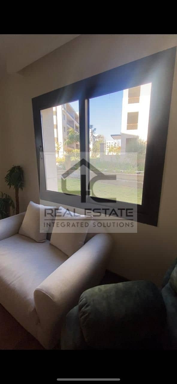 apartment 149 m with garden for sale fully finished In on prime view landscape District 5 Compound 11