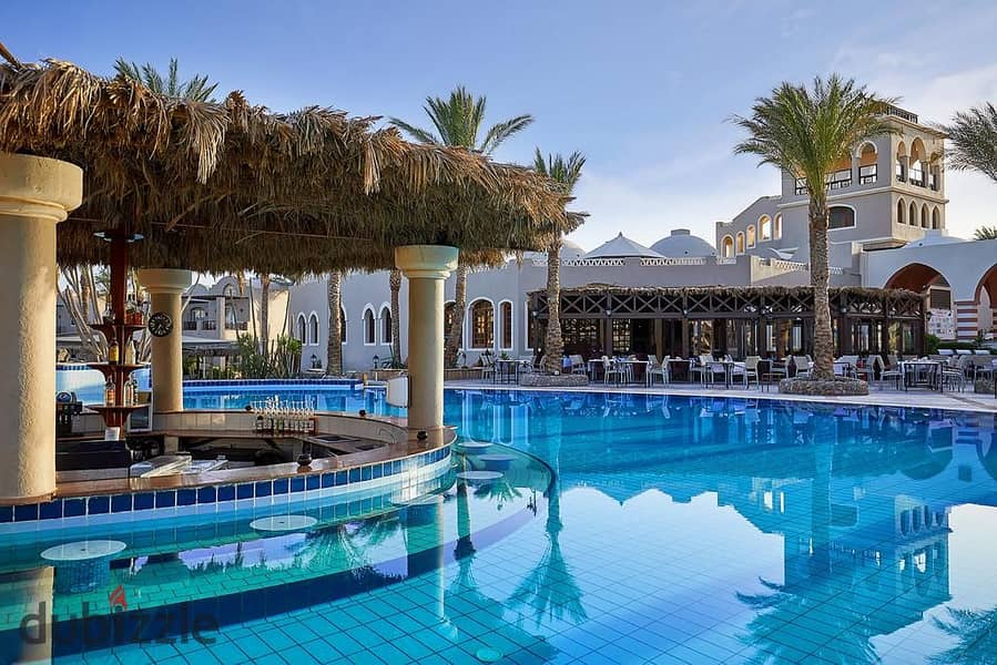 Own a villa in Makadi Heights, Hurghada, directly on the beach. 9