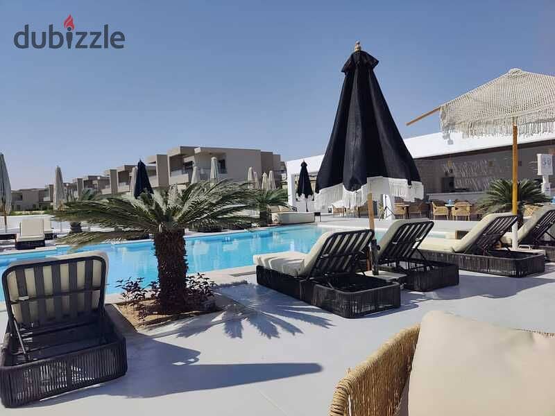 عالبحر شاليه 112م بجاردن للبيع في ازها الساحل  View on the sea, 112m chalet with garden for sale 3