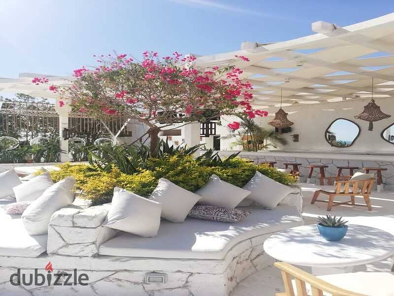 عالبحر شاليه 112م بجاردن للبيع في ازها الساحل  View on the sea, 112m chalet with garden for sale 6