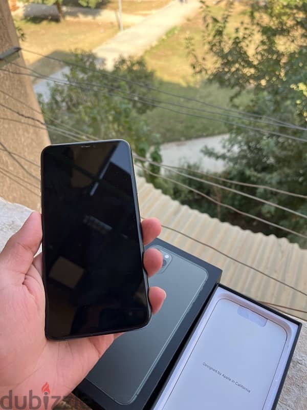 iPhone 11 Pro Max 1