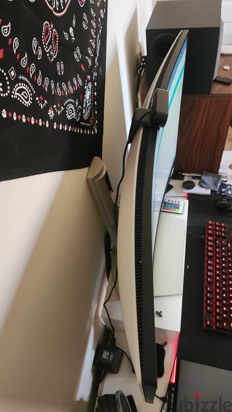 Dell Monitor 32' 4K Curved 1