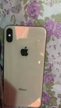 iphone xs max 256 b 89% محتاج يغير بورده وبس حالتو زيرو 0