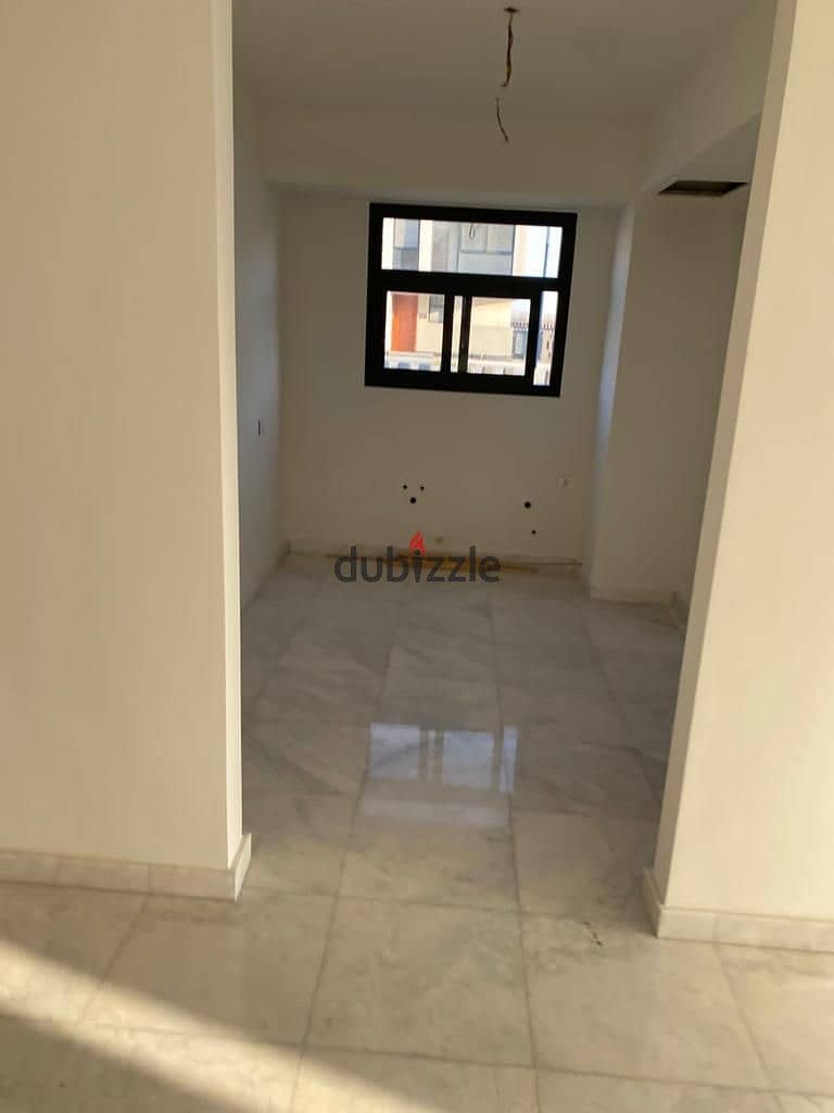 Standalone for sale Bahary Ready to move finished in compound El-burouj 4