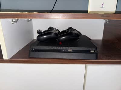 PlayStation 4 Slim (1 Tera)