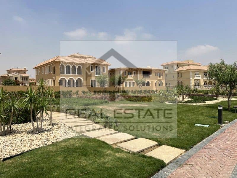 Stand alone villa 525 m prime location for sale in Hyde Park 8