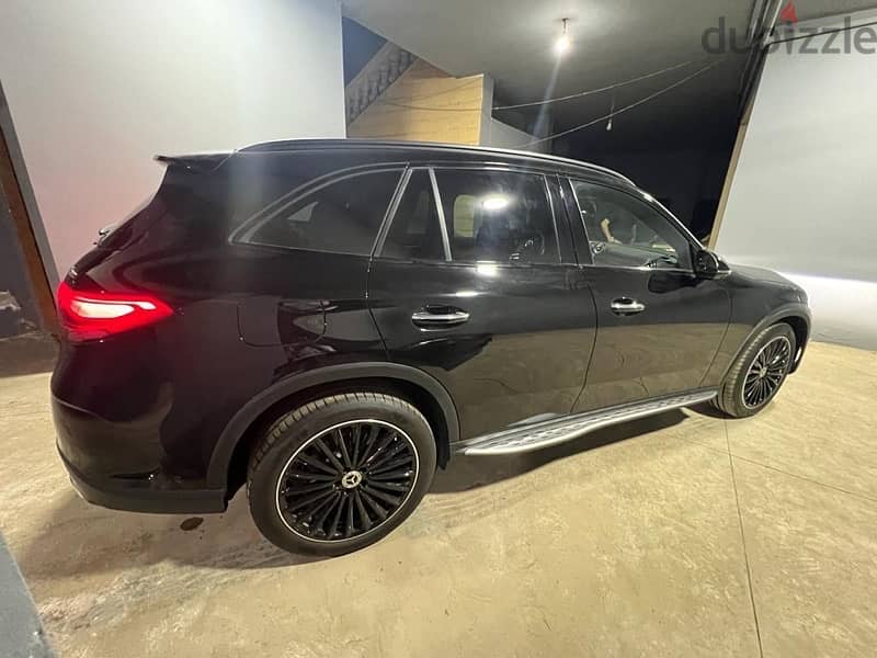 Mercedes-Benz GLC 300 2023 2