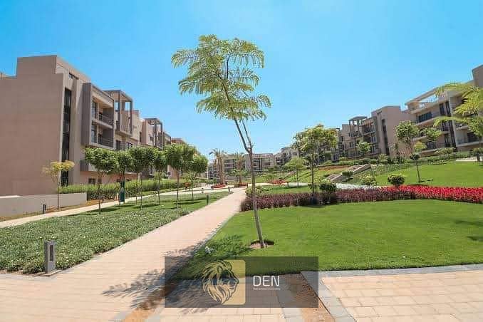 بنتهاوس للبيع بتشطيب كامل بالتكيفات و لوكيشن مميز في كمبوند فيفث سكوير_ Fifth Square El-Marasem 3