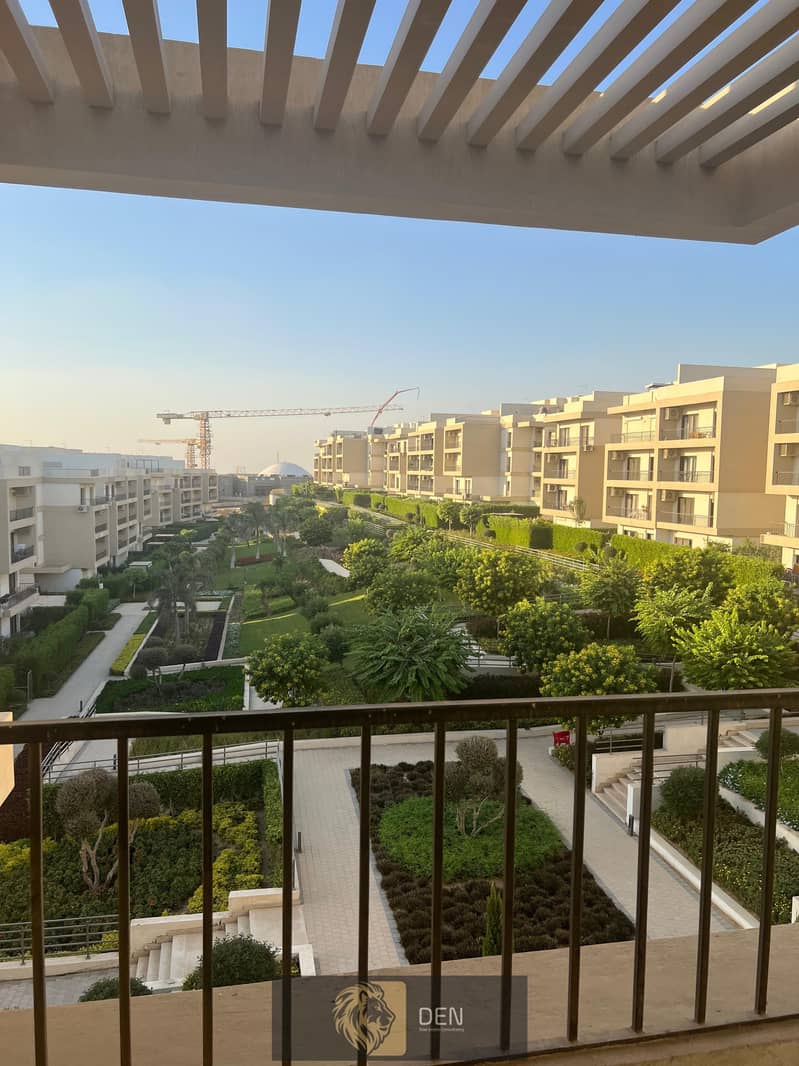 Penthouse for Sale with Full Finishing and Air Conditioning in a Prime Location at Fifth Square El-Marasem 4