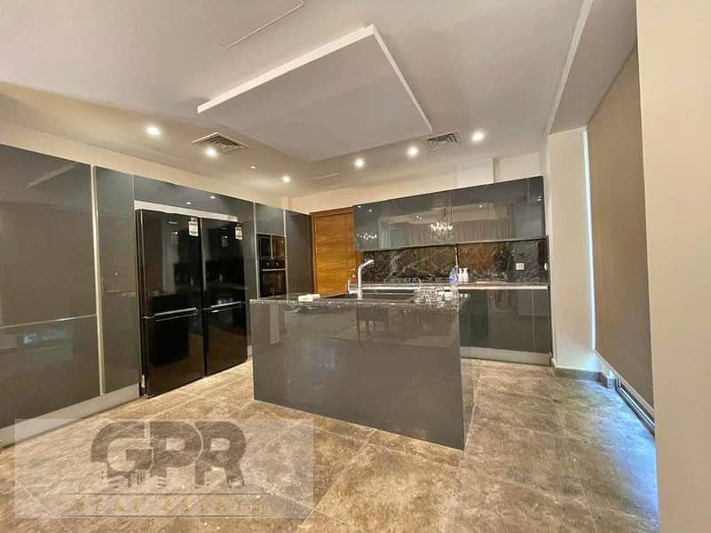 Twin villa (3th floors) for sale next to BUE university / كاش:5مليون لتوين فيلا في كمبوند ساكن بسور الجامعه البريطانيه 6