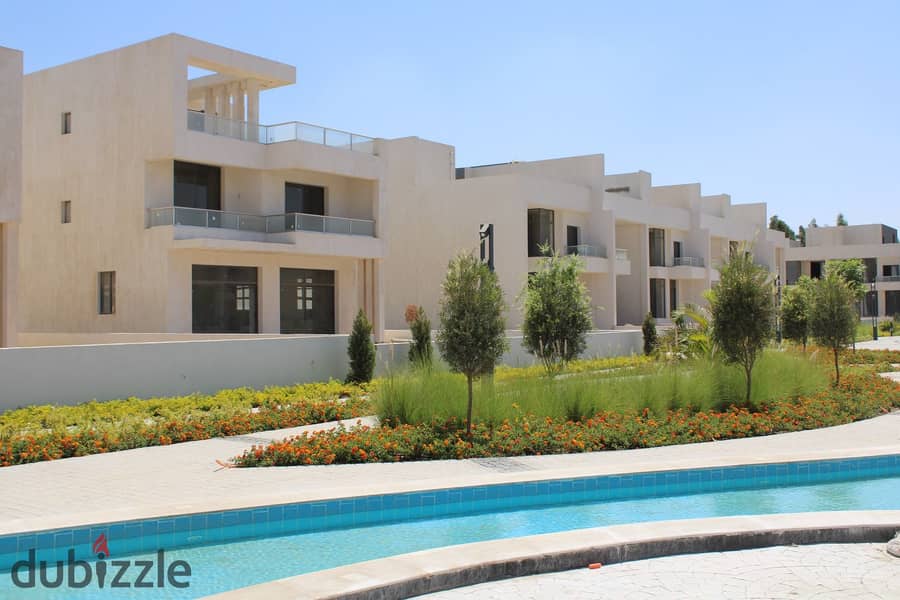 Immediate delivery townhouse, prime location in Lake West on the Dahshour Link in Sheikh Zayed, opposite Beverly Hills. 2