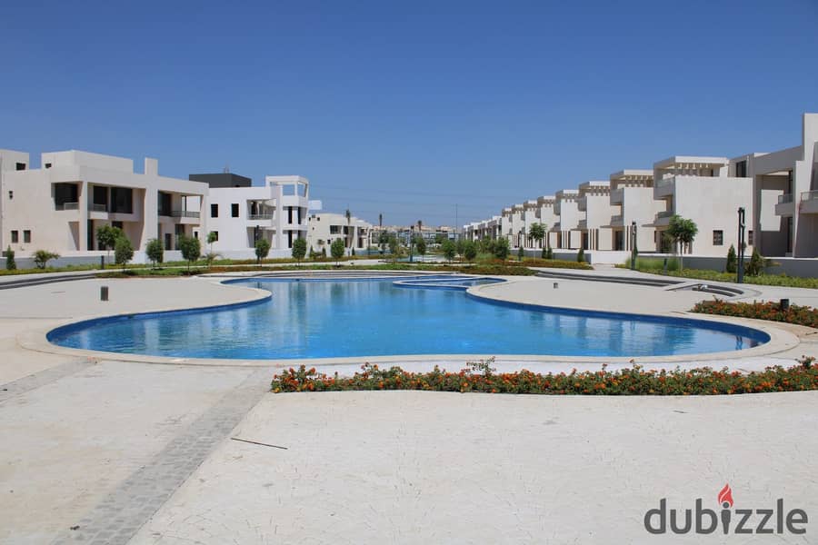 Immediate delivery townhouse, prime location in Lake West on the Dahshour Link in Sheikh Zayed, opposite Beverly Hills. 3