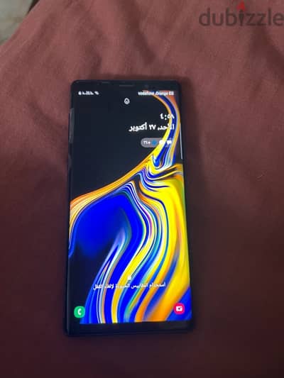 تليفون سامسونج  note 9 التليفون بحاله جيده  يوجد سكرينه الشركه مازلت