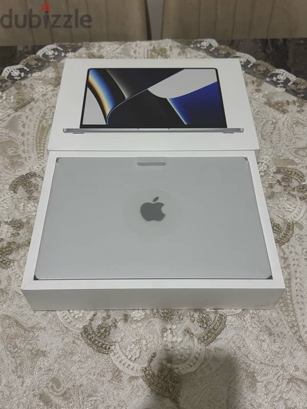 Macbook Pro M1Pro 14 Inch اعلي نسخة ١تيرا جديد ضمان سنة 1