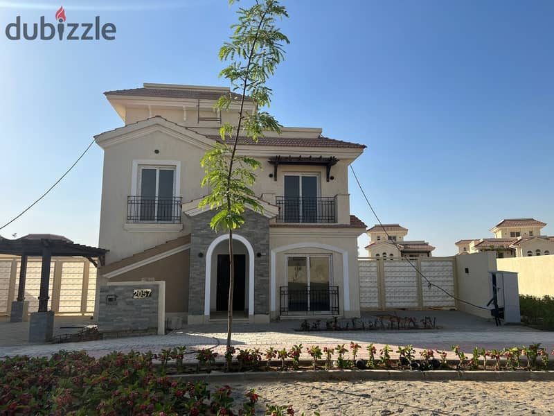 Finished villa largest land area in Maqsad, installments 0