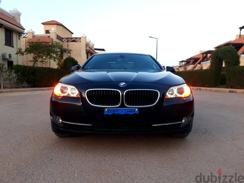 BMW 528 2011  فابريكا بالكامل، perfect condition 3