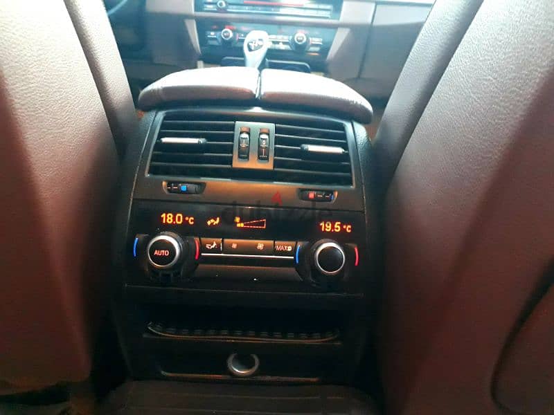 BMW 528 2011  فابريكا بالكامل، perfect condition 15