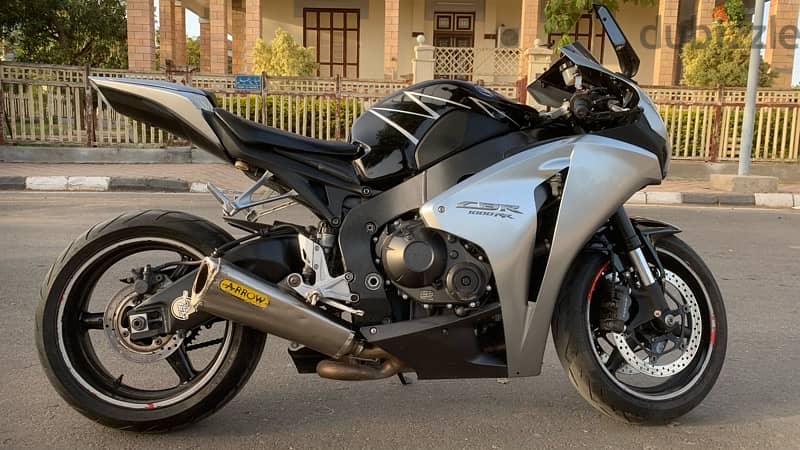 Honda CBR 10000 RR  2010 2