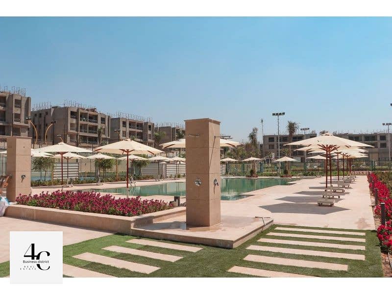 With the lowest price of an apartment of 180m fully finished with air conditioners and kitchen ready to move prime location in Fifth Square  almarasem 7